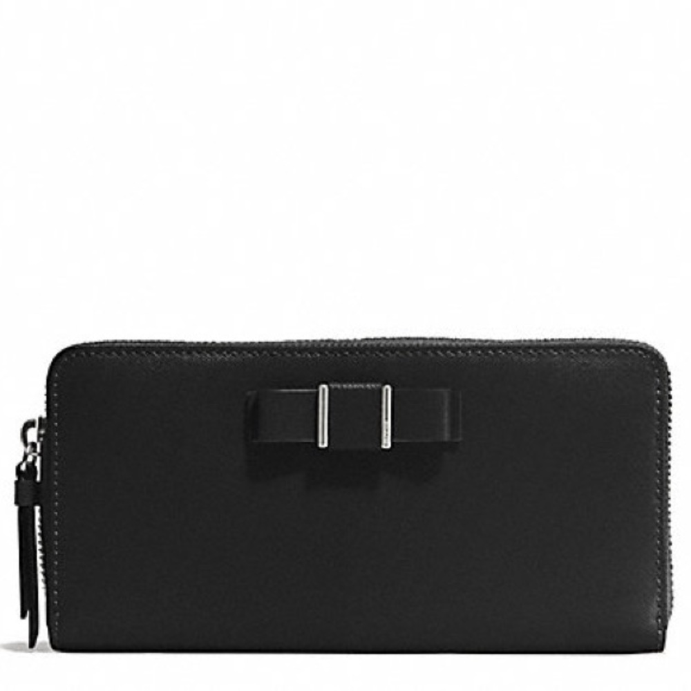 NWT COACH DARCY BOW ACCORDION ZIP WALLET